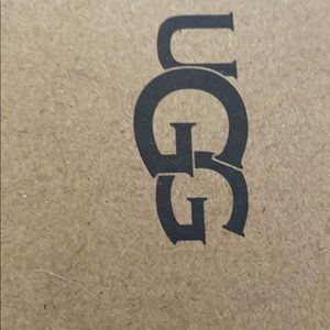 Ugg Dakota women’s size 7